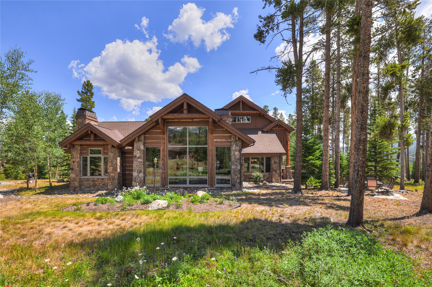 45 Lomax DRIVE