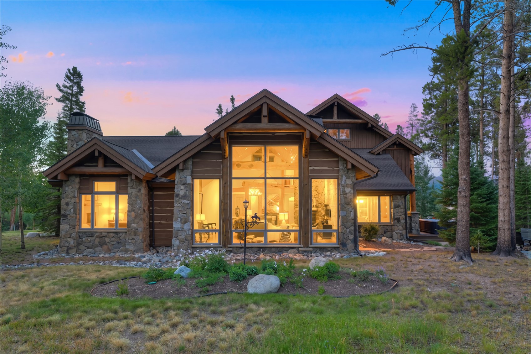 45 Lomax DRIVE