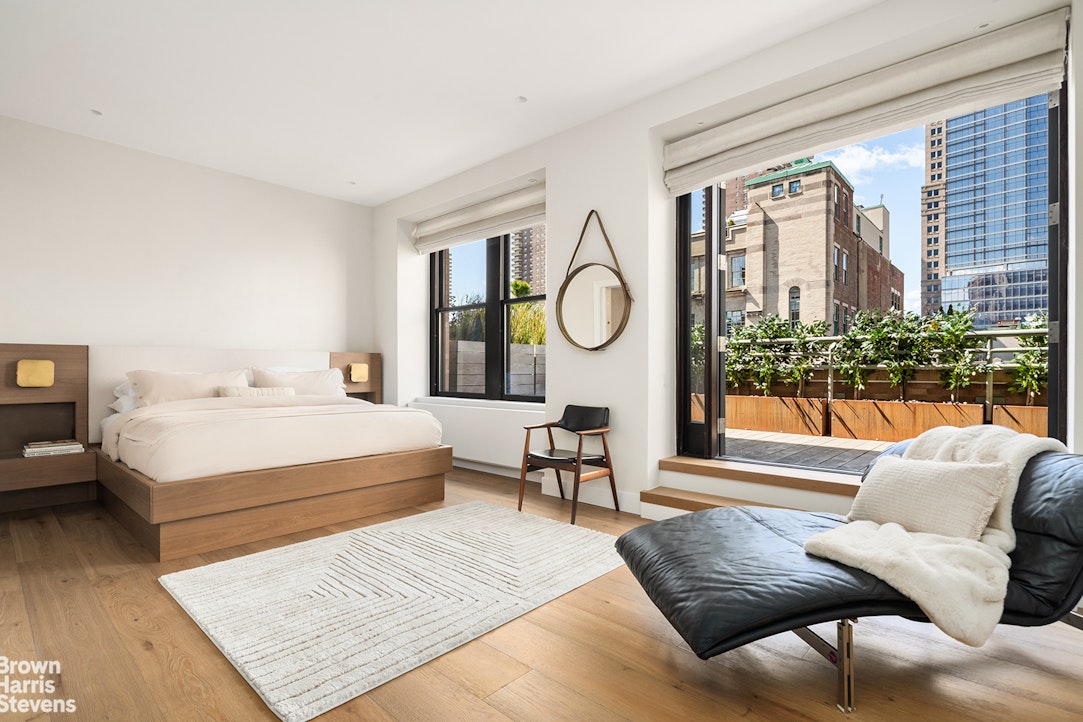124 HUDSON Street 7B