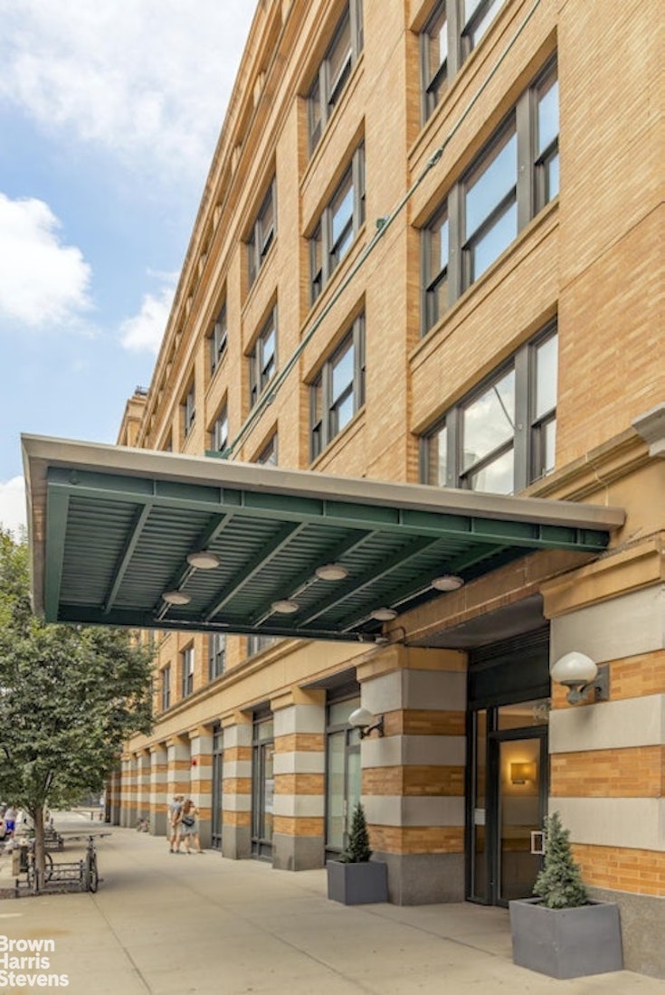 124 HUDSON Street 7B