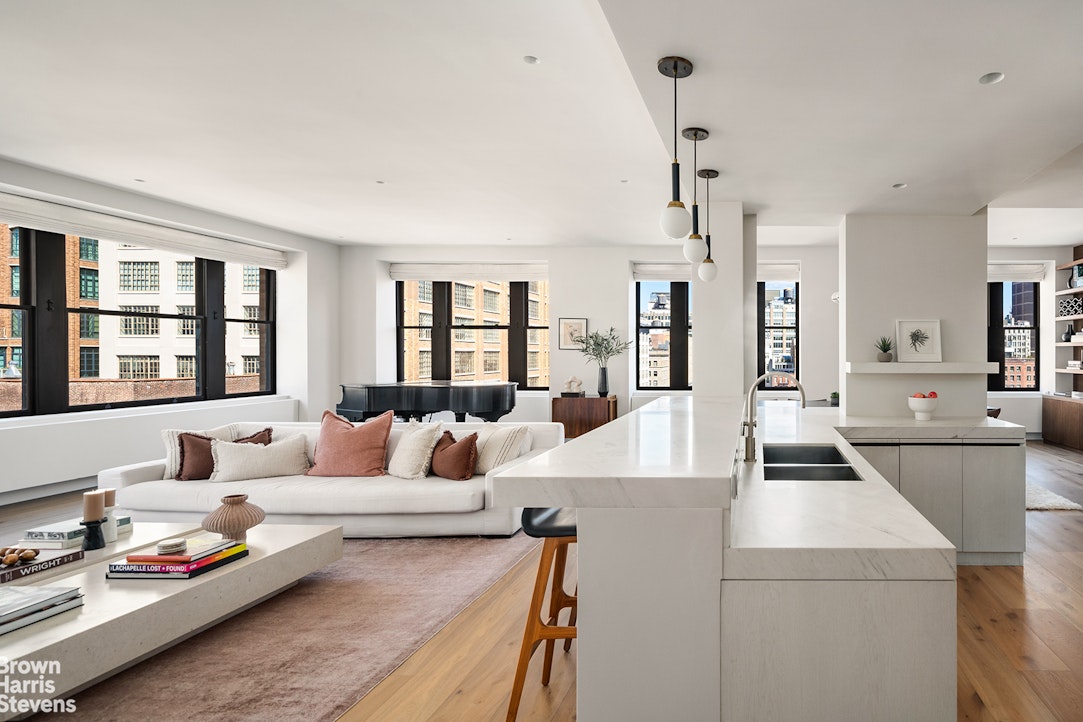 124 HUDSON Street 7B