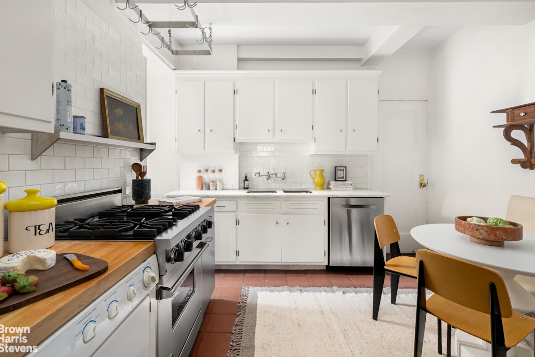 1 PIERREPONT Street 2B