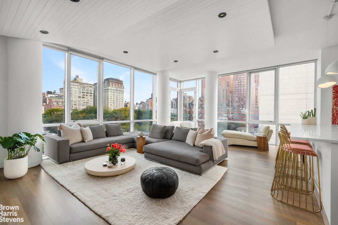 8 UNION Square S 6A