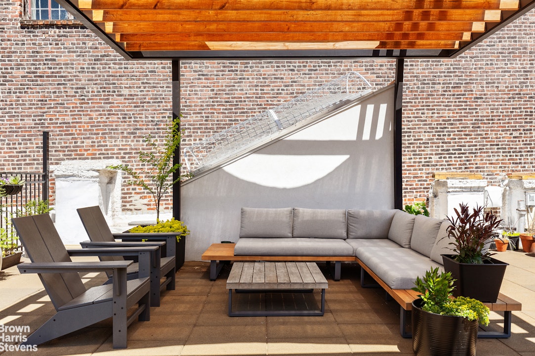 431 W BROADWAY 5N