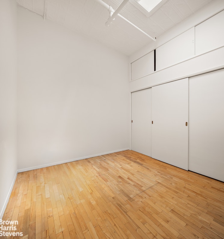 431 W BROADWAY 5N