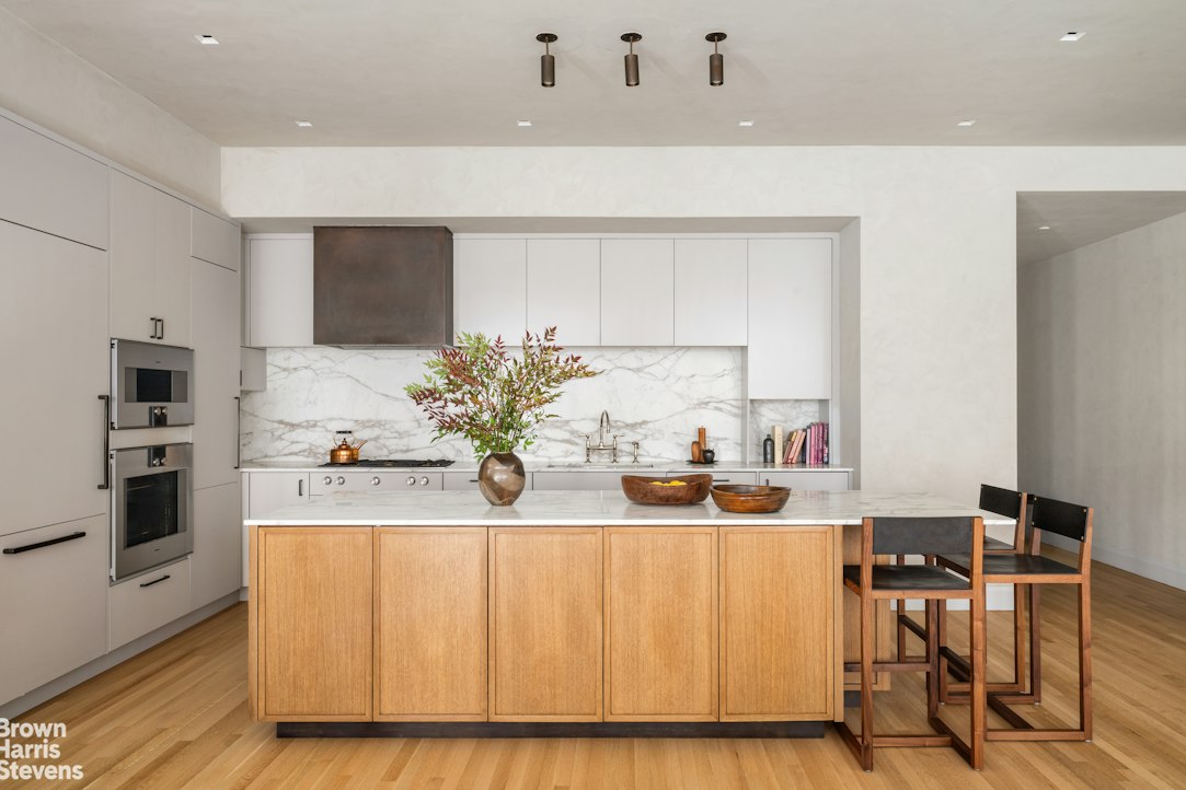 124 HUDSON Street 3B