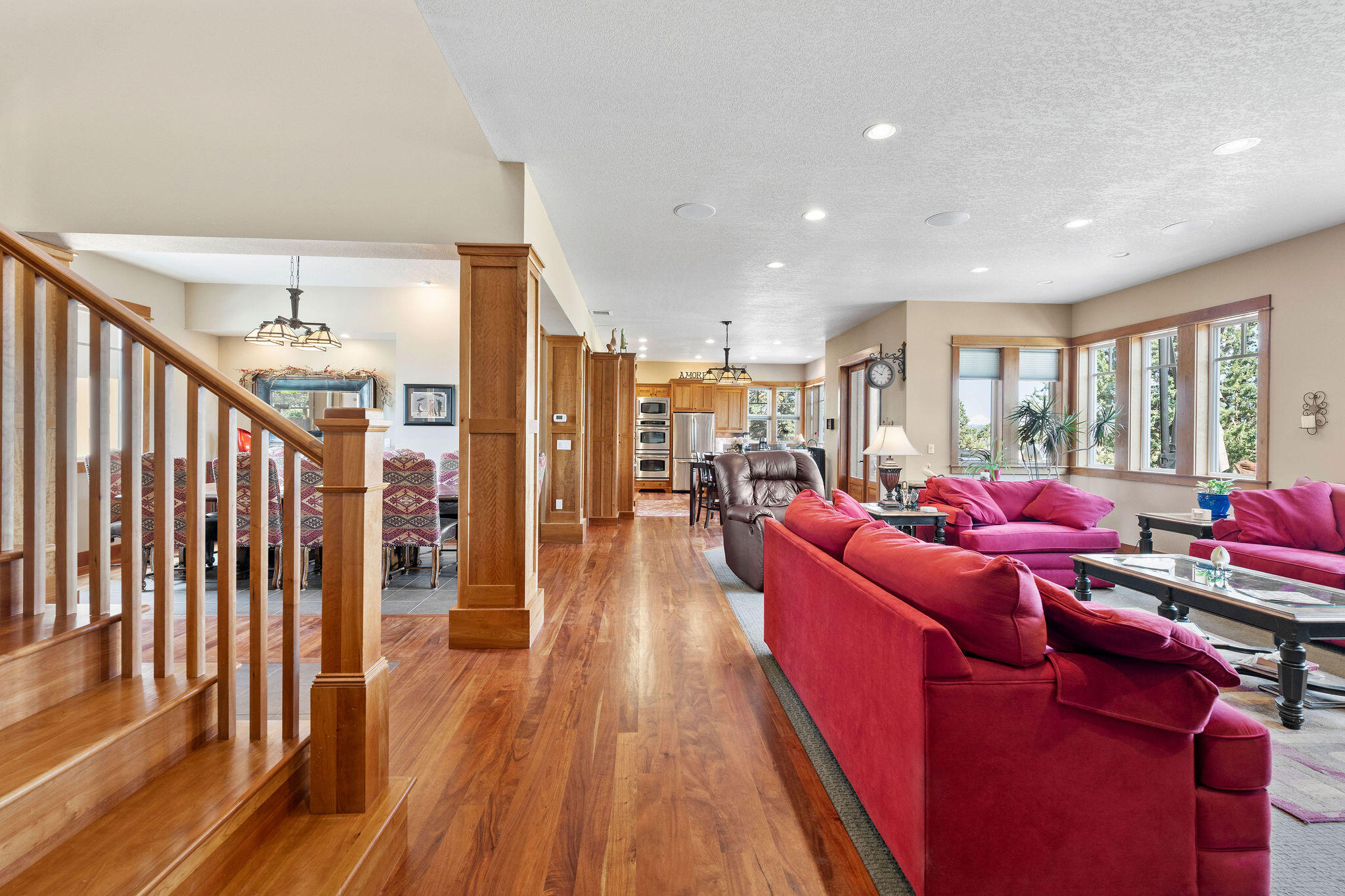 2620 NW Ritches Lane