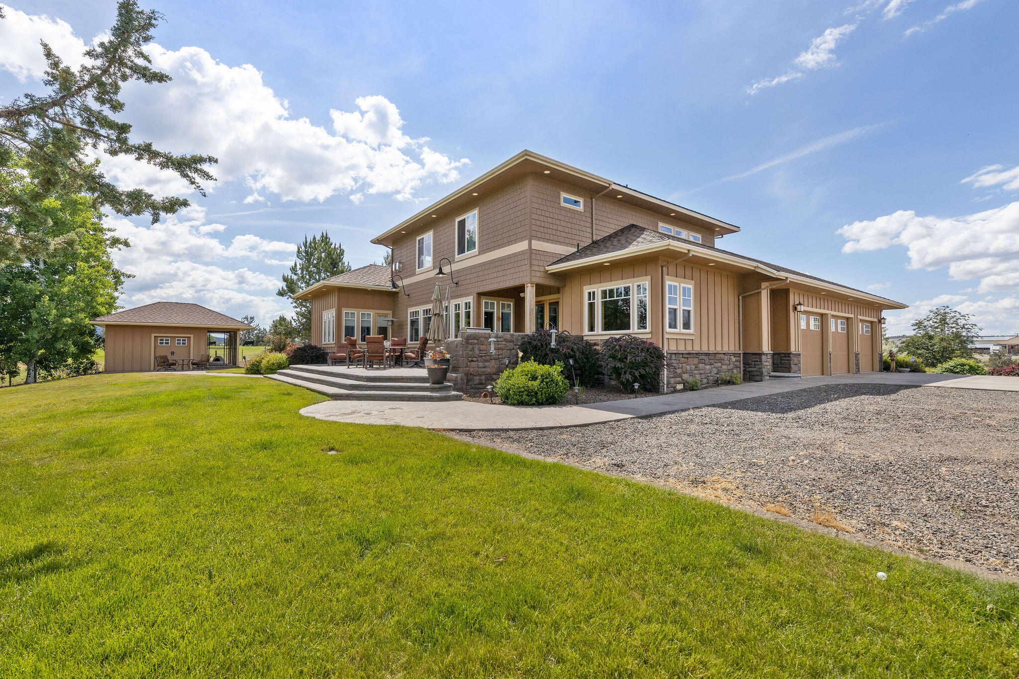 2620 NW Ritches Lane
