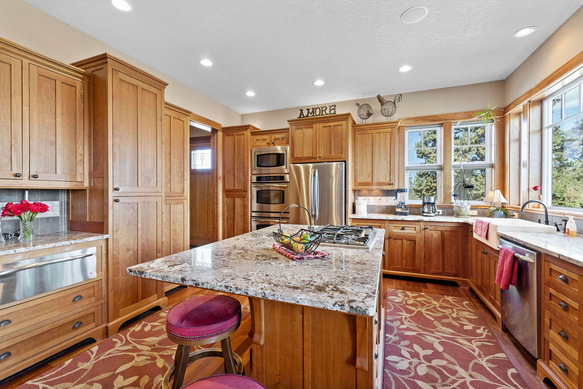 2620 NW Ritches Lane