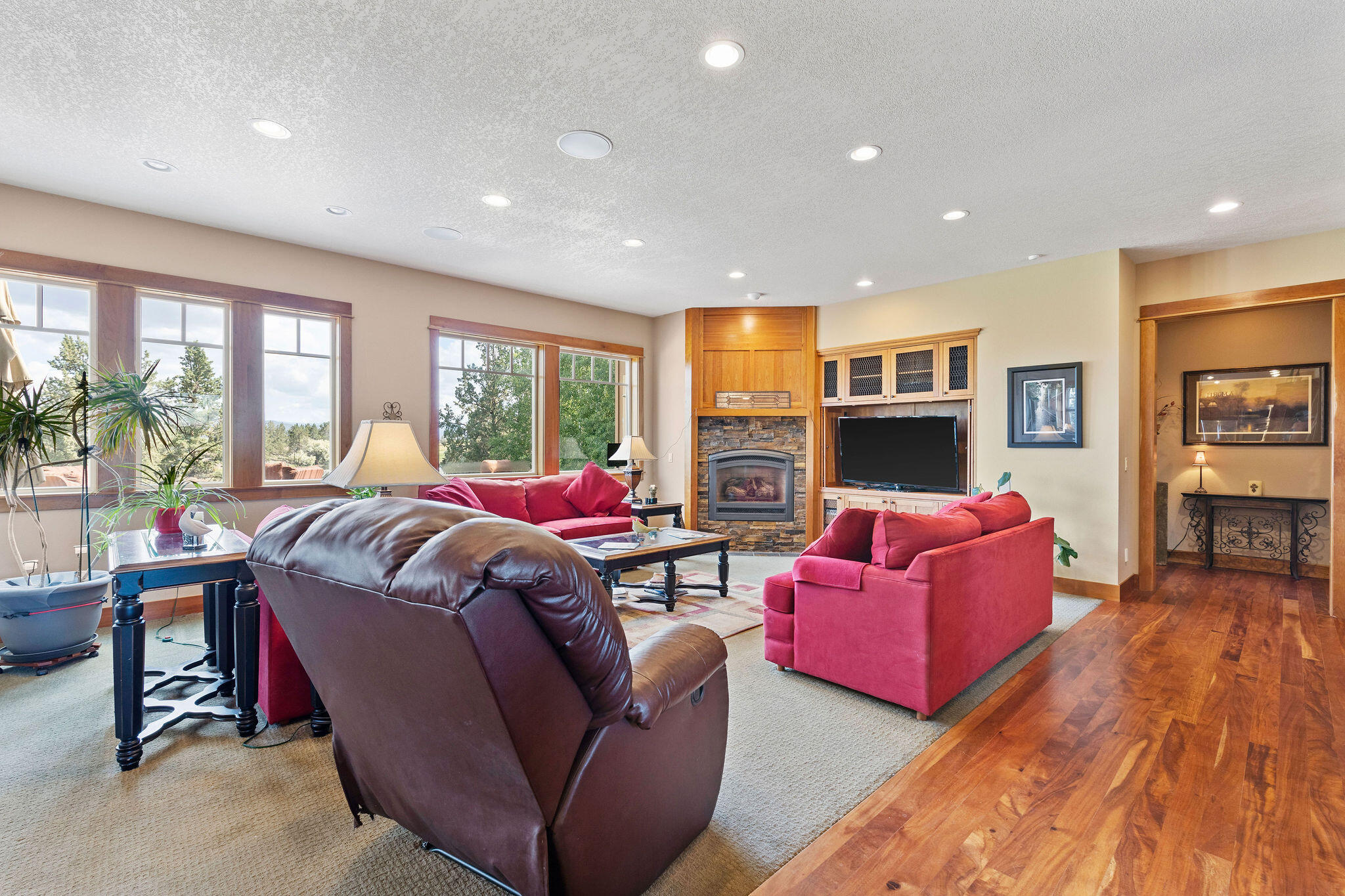 2620 NW Ritches Lane