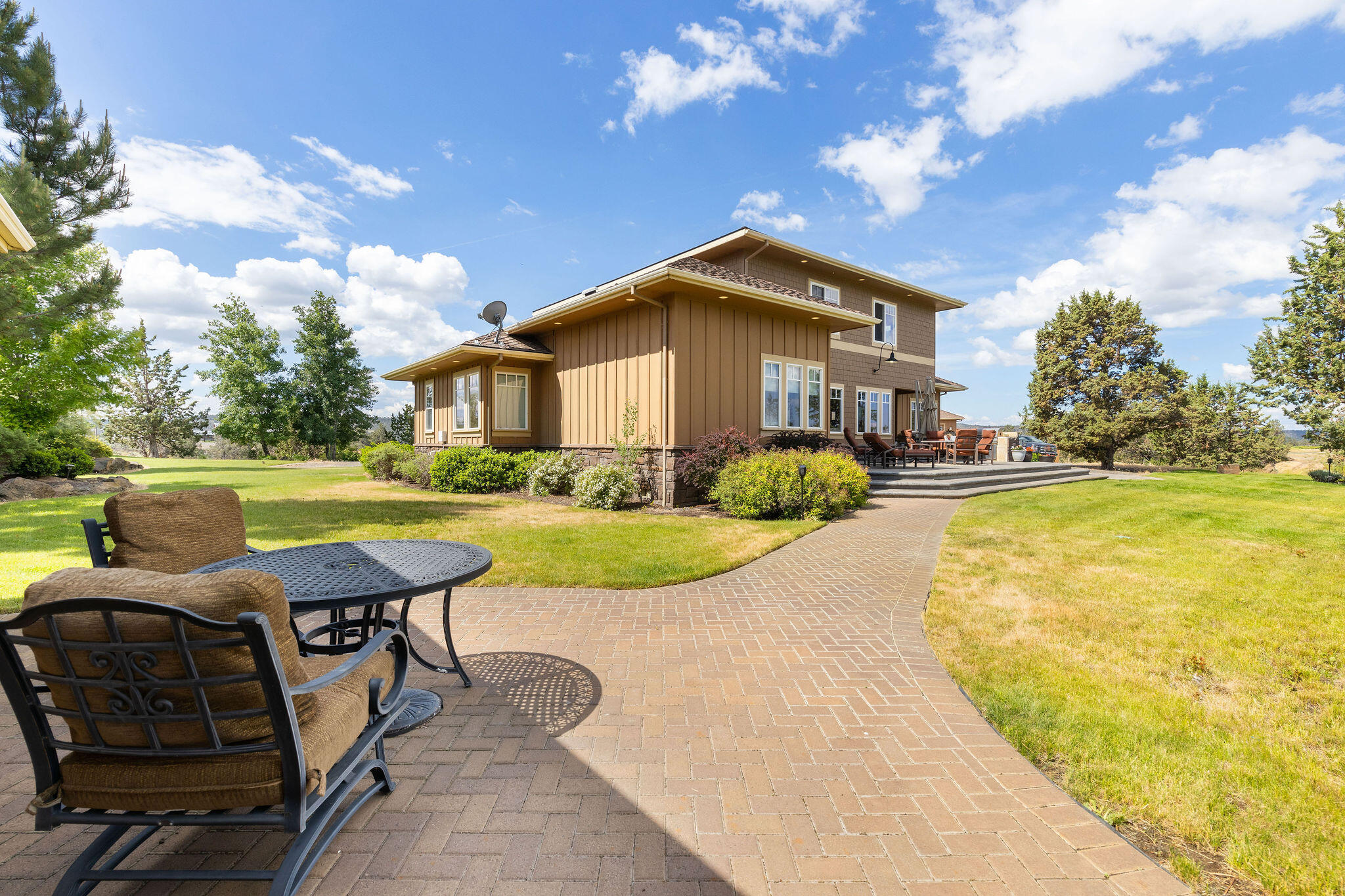 2620 NW Ritches Lane