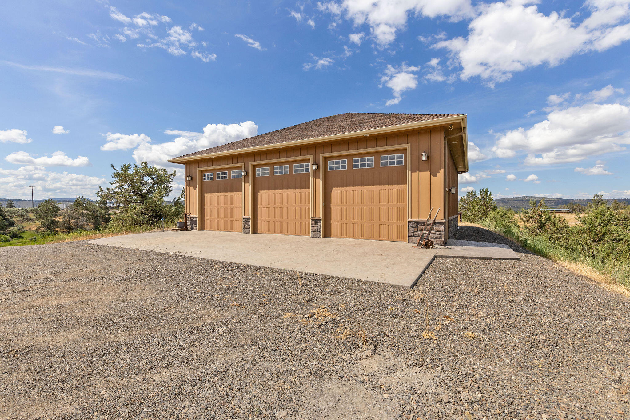 2620 NW Ritches Lane