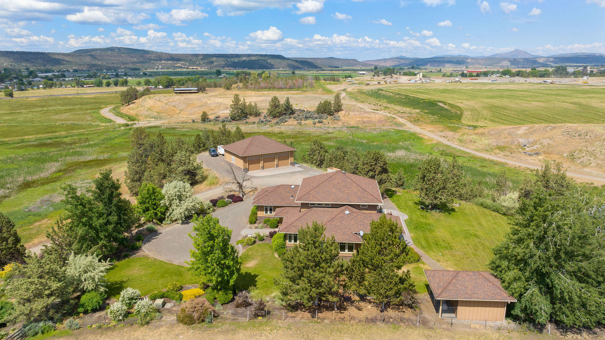 2620 NW Ritches Lane