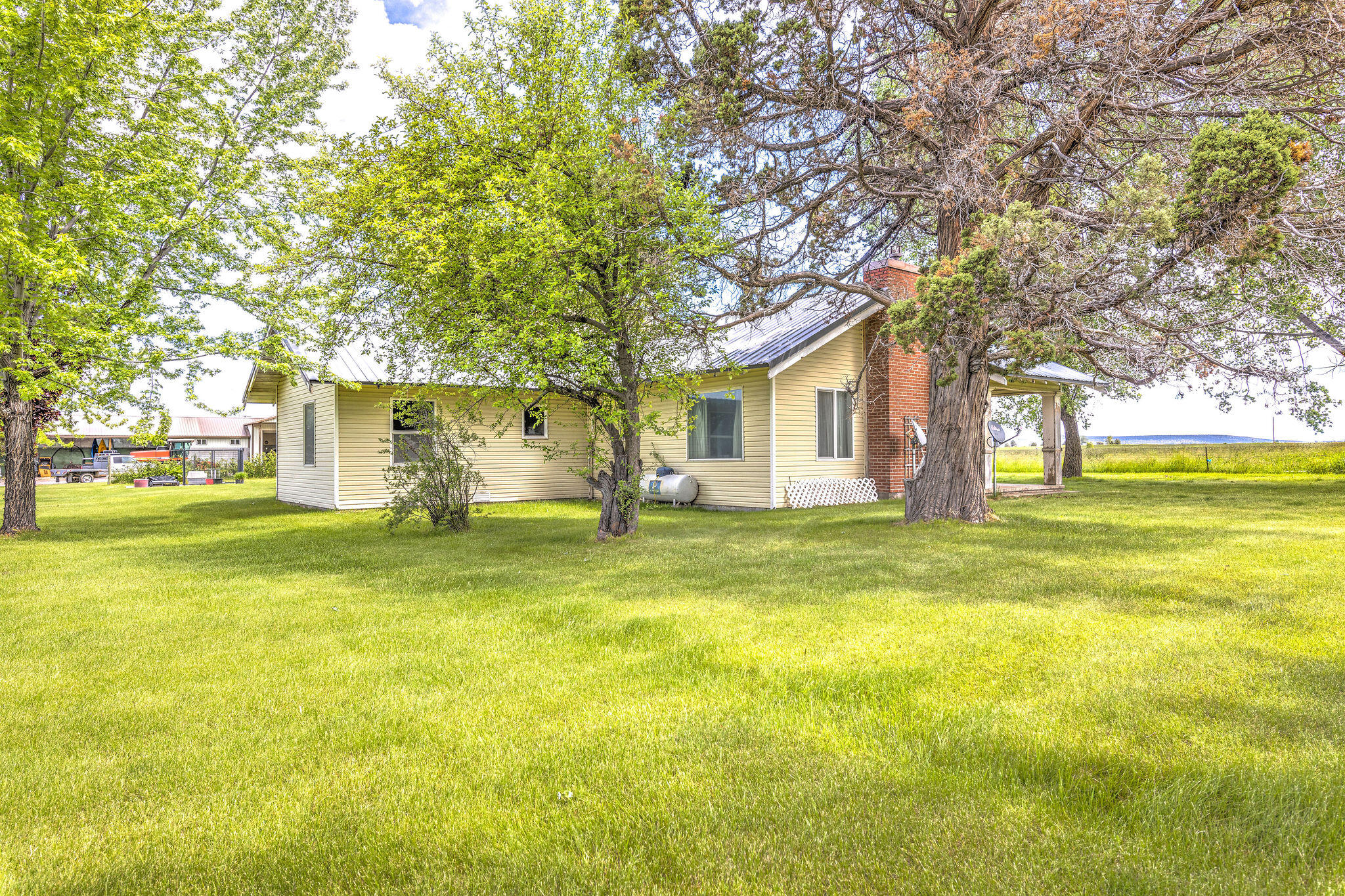15648 Hwy 126