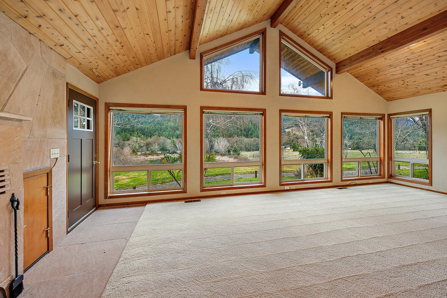 6901 Thompson Creek Road