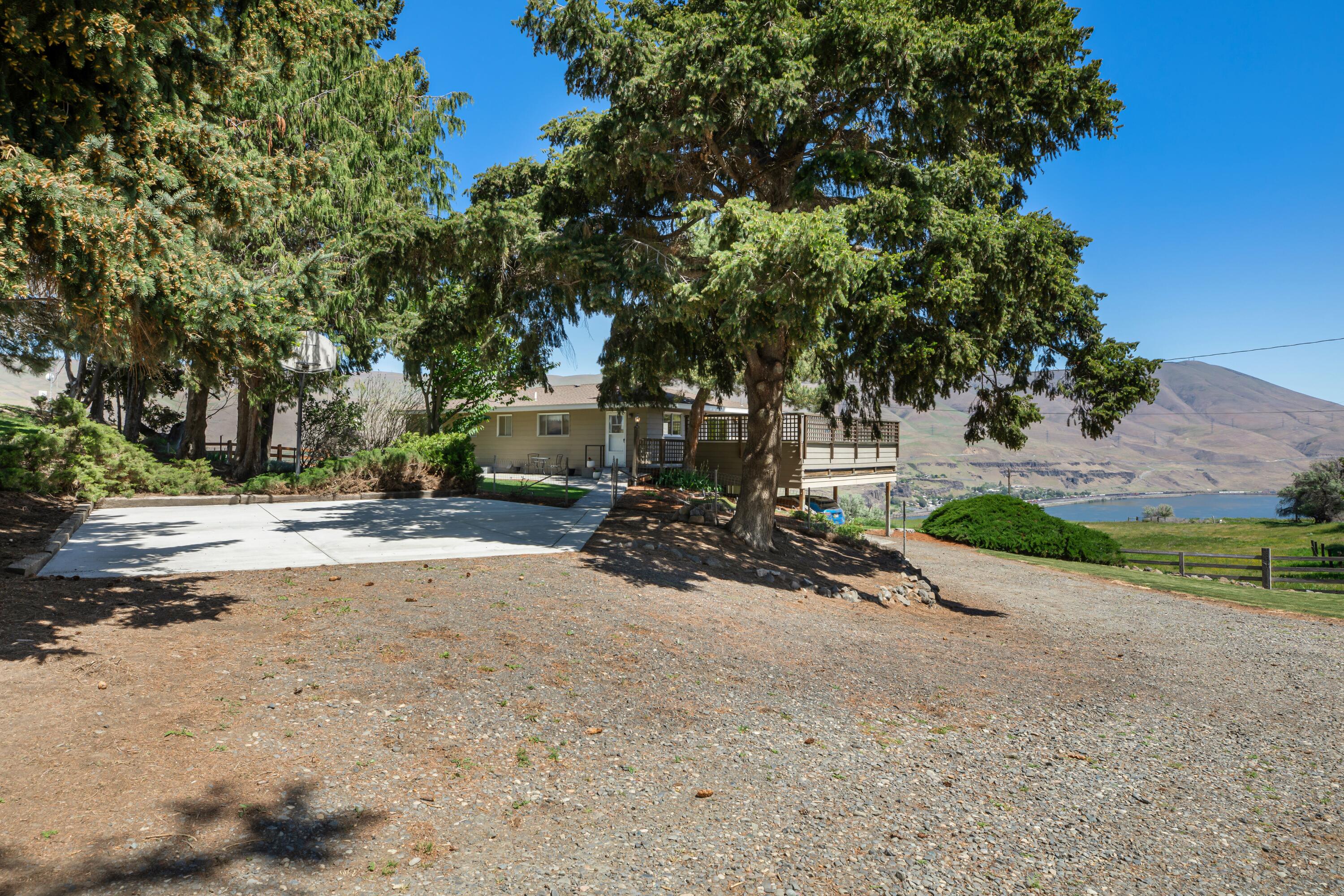 5800 Old Moody Road