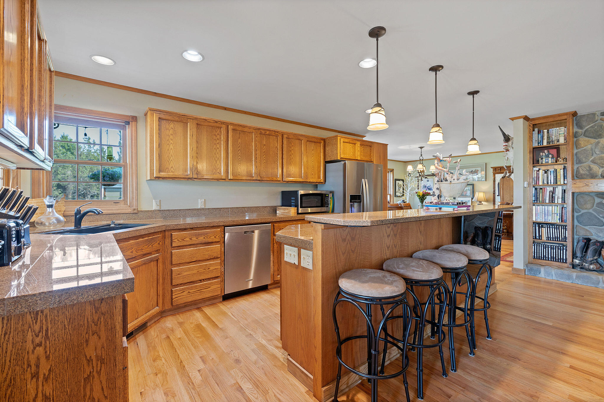 65160 Highland Road