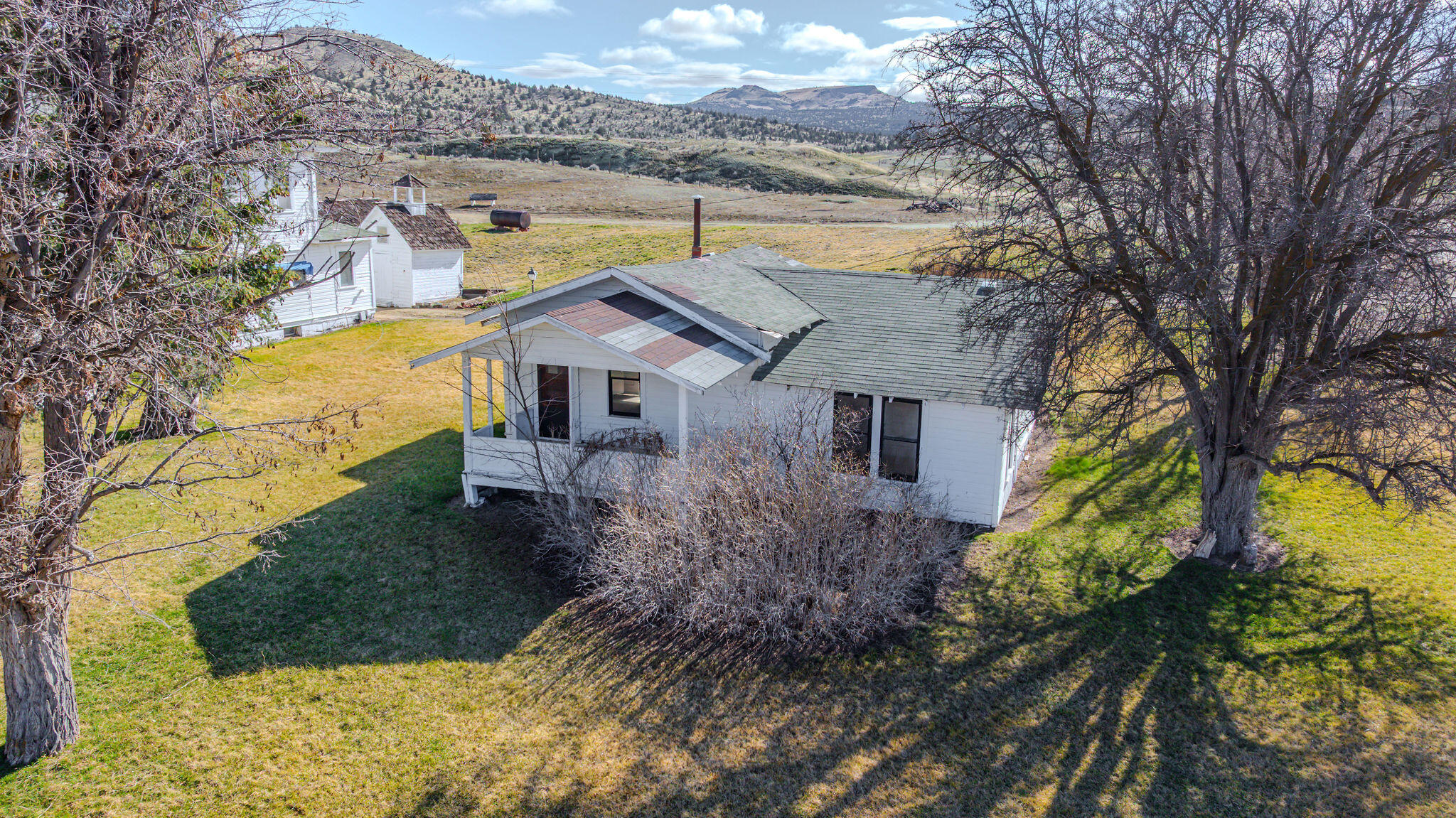 12230 NE Hwy 97
