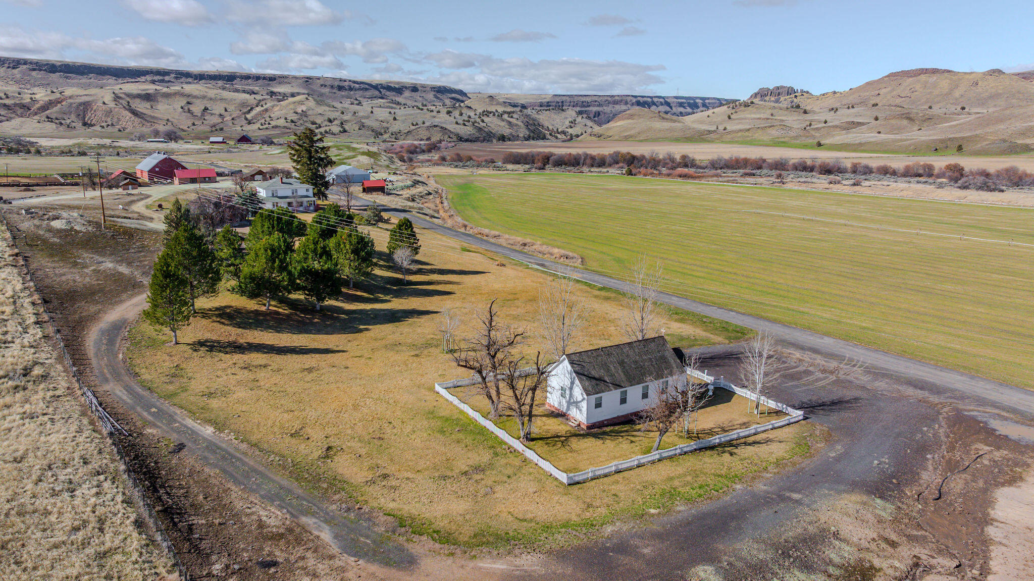 12230 NE Hwy 97