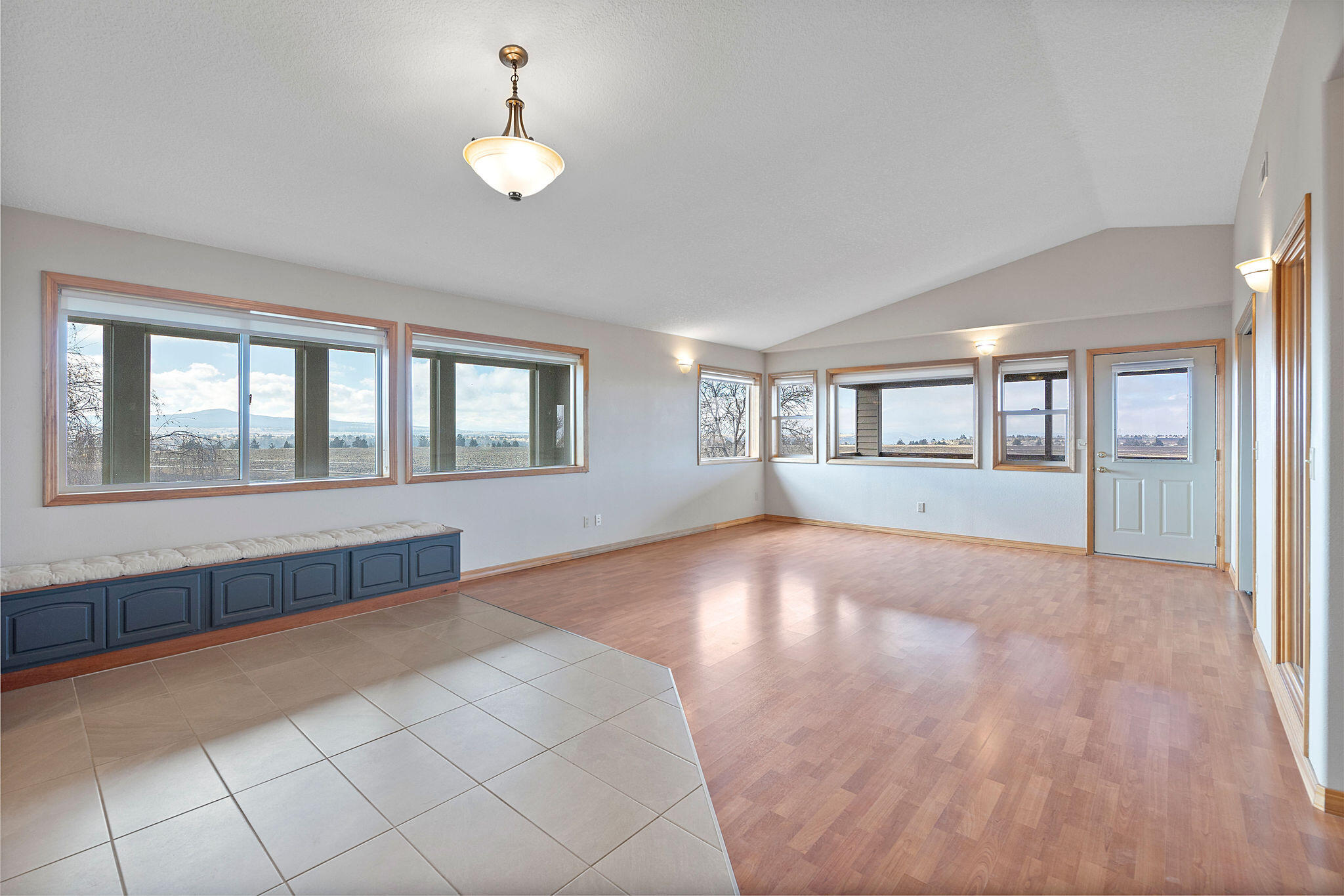 2490 NW Deschutes Drive