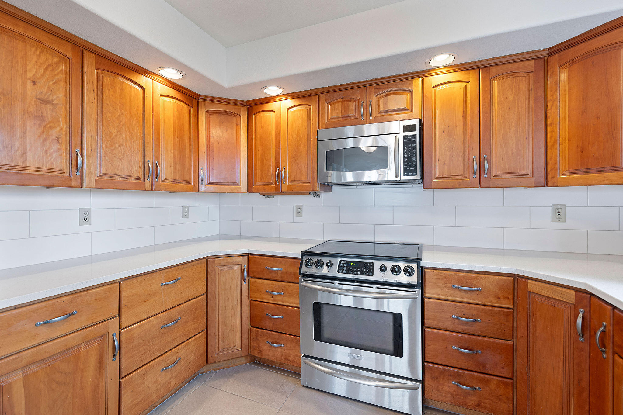 2490 NW Deschutes Drive