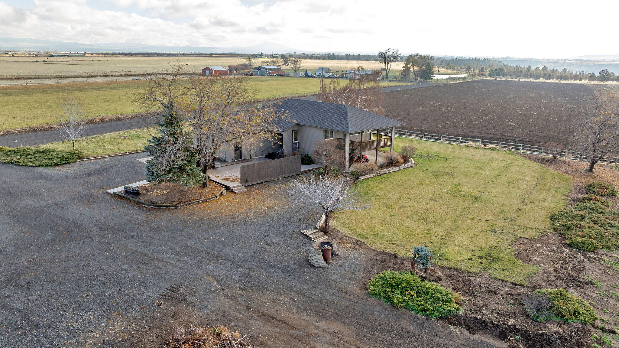 2490 NW Deschutes Drive