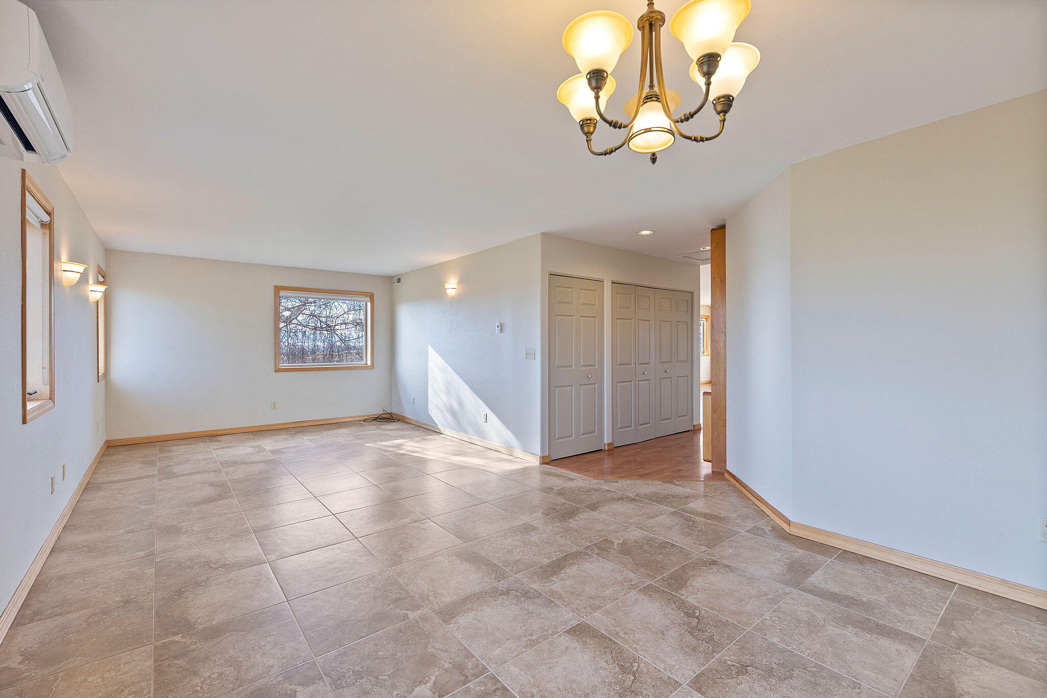 2490 NW Deschutes Drive