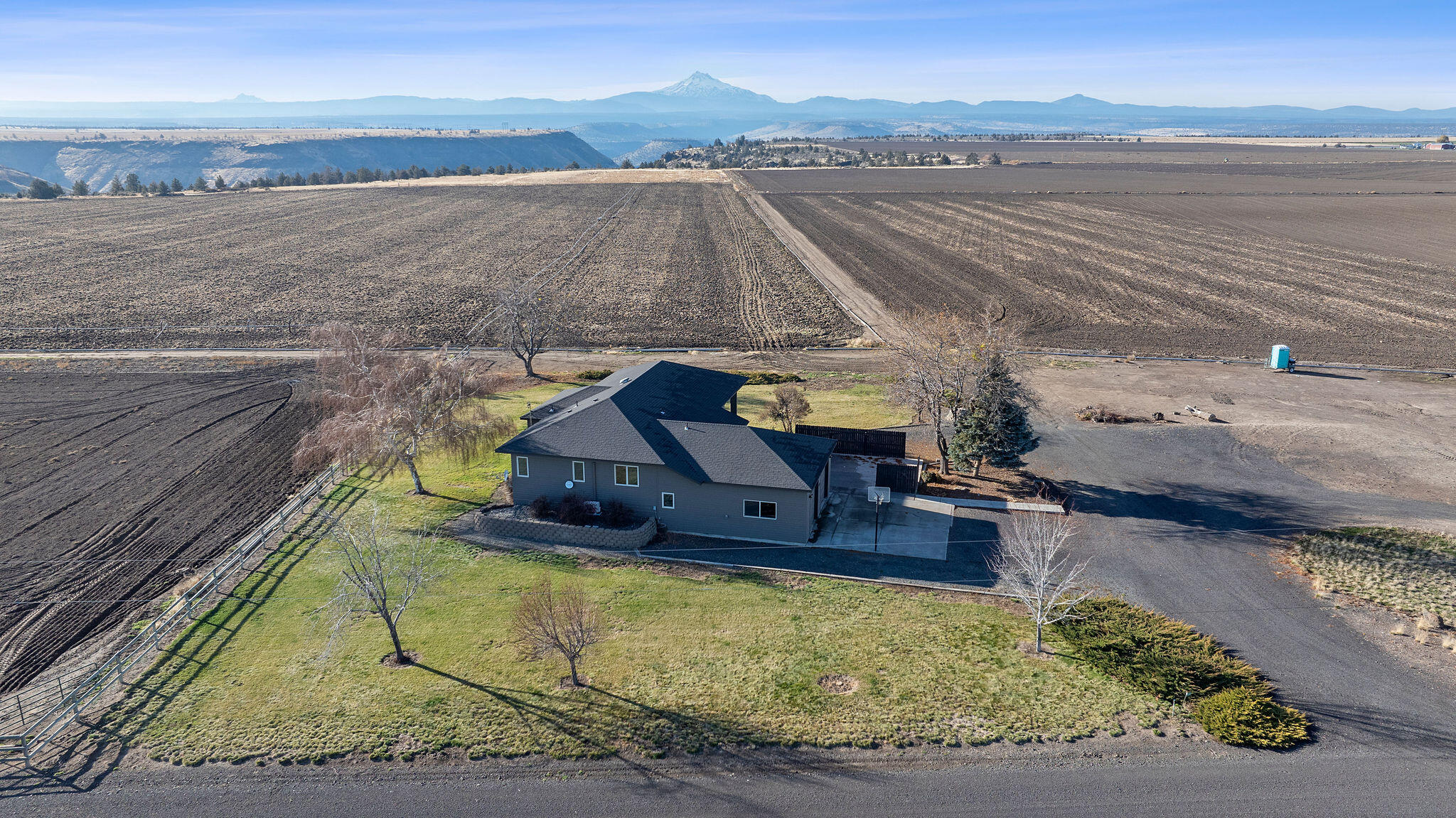 2490 NW Deschutes Drive