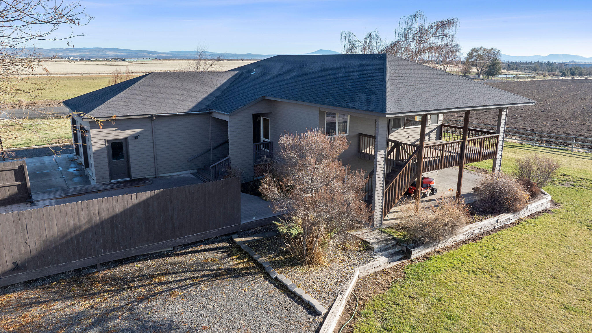 2490 NW Deschutes Drive