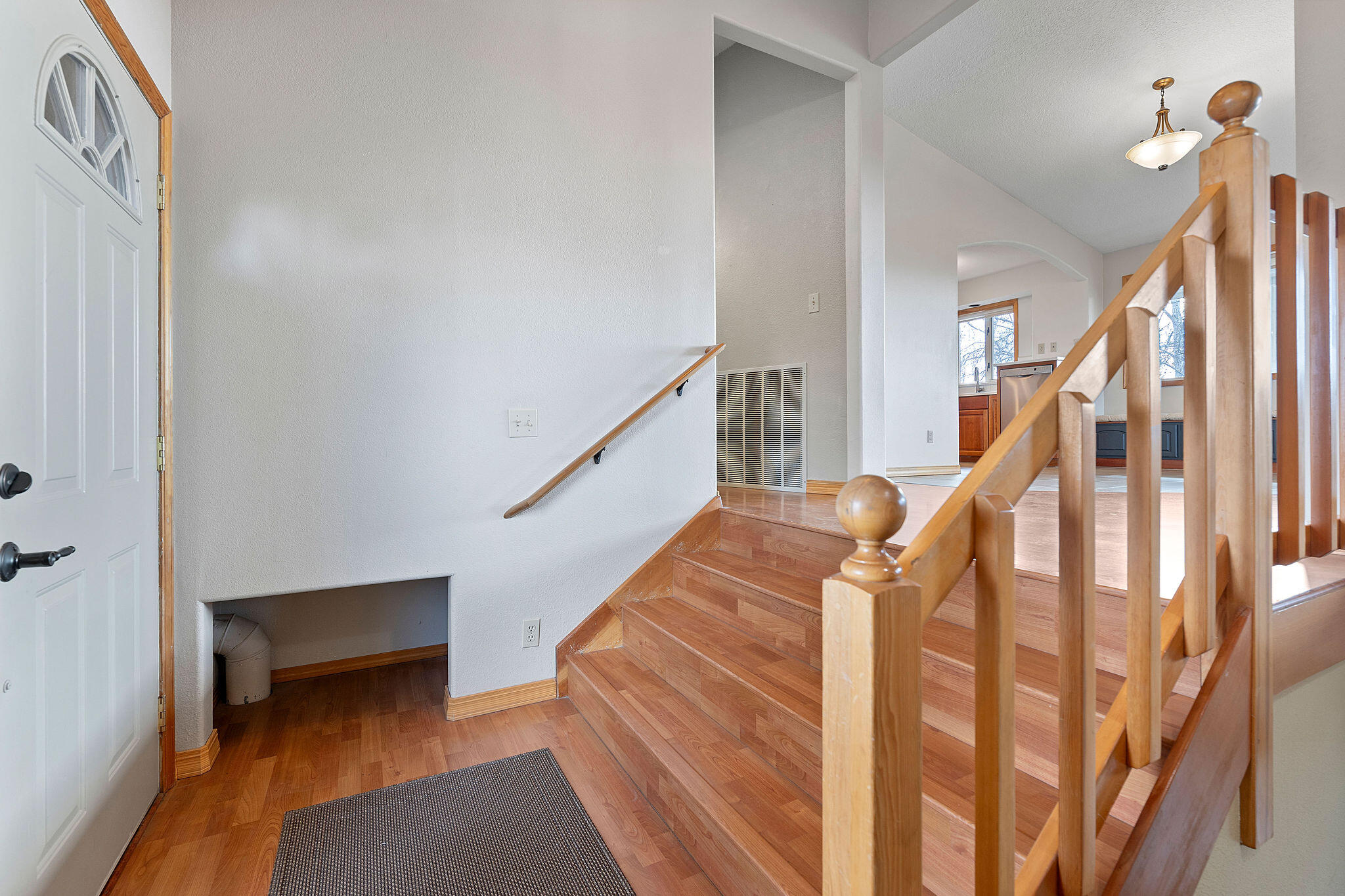 2490 NW Deschutes Drive