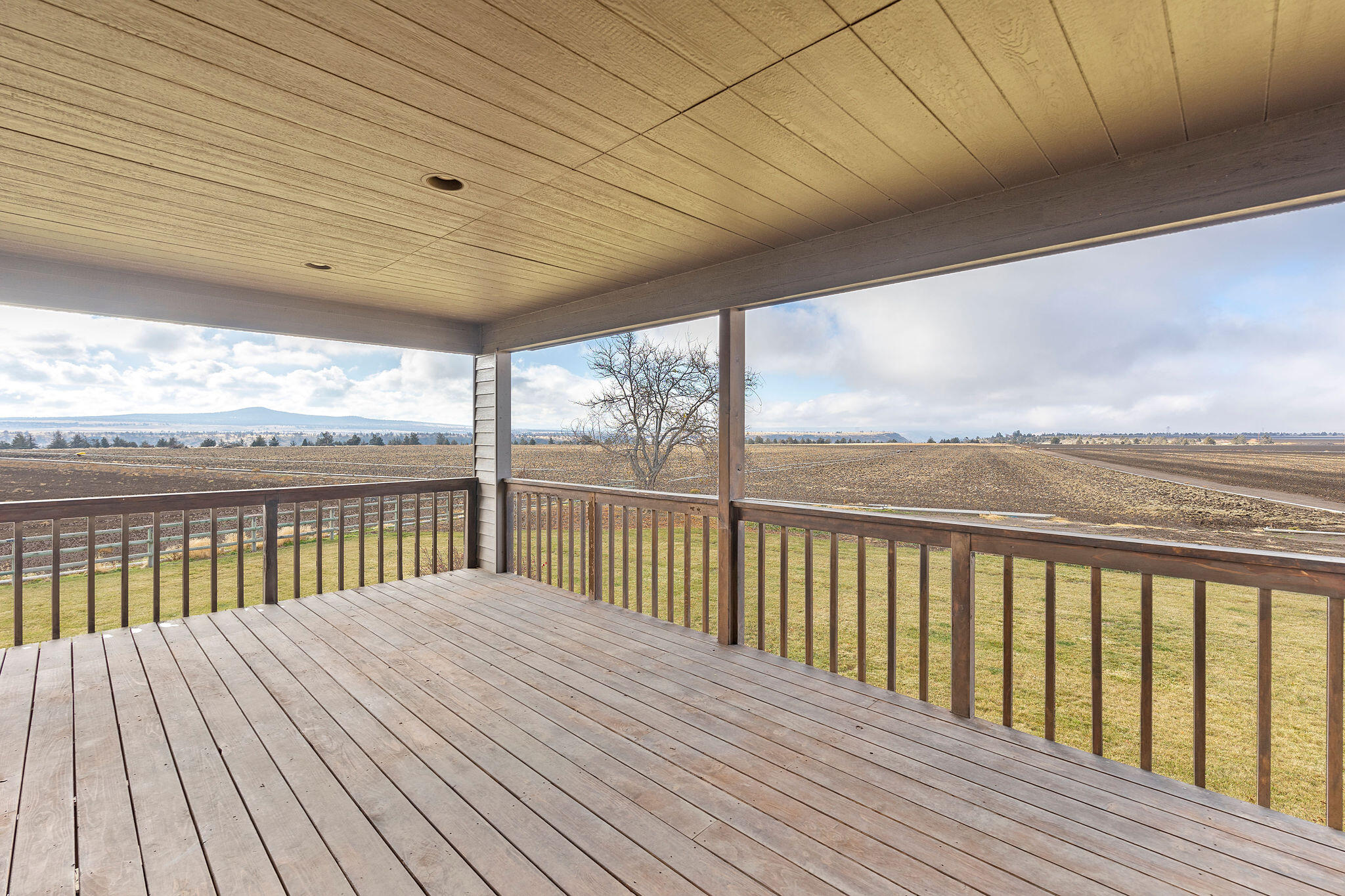 2490 NW Deschutes Drive