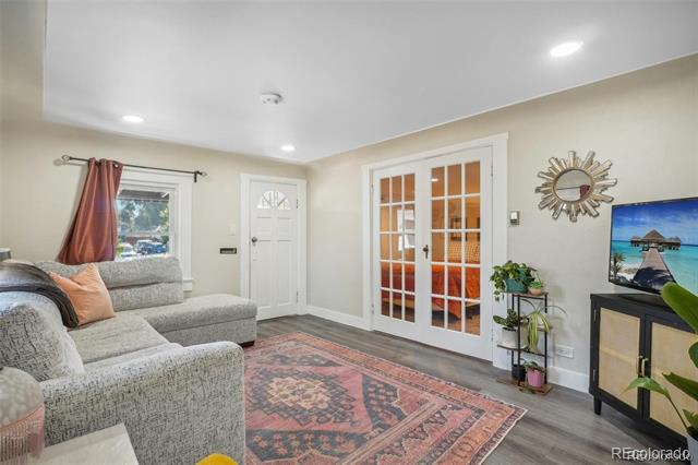 123 S Julian Street