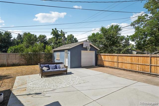 123 S Julian Street