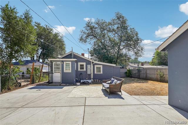 123 S Julian Street
