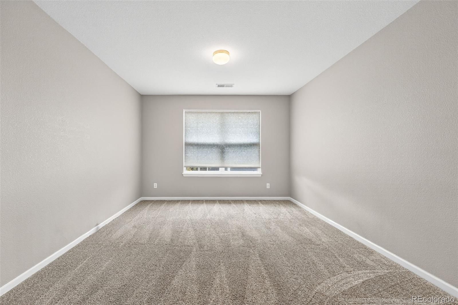 15193 St Paul Street