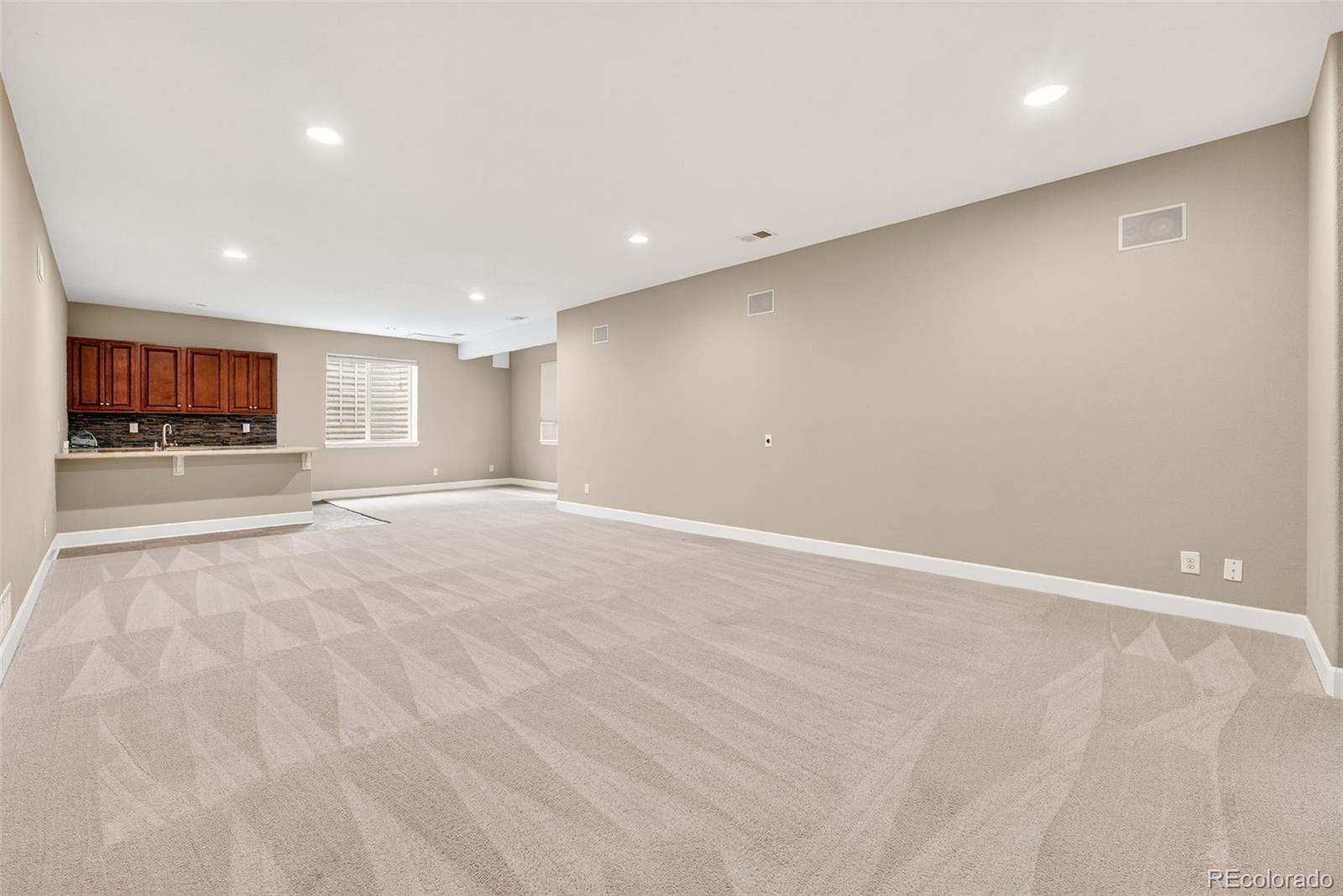 15193 St Paul Street