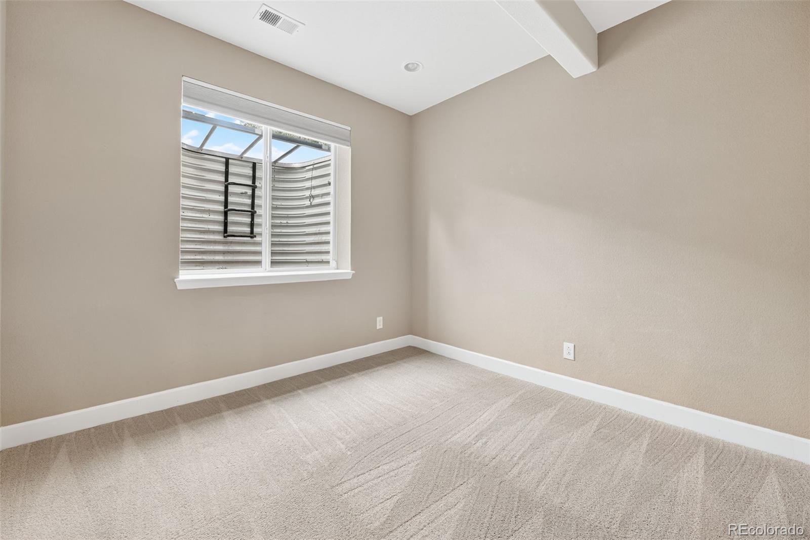 15193 St Paul Street