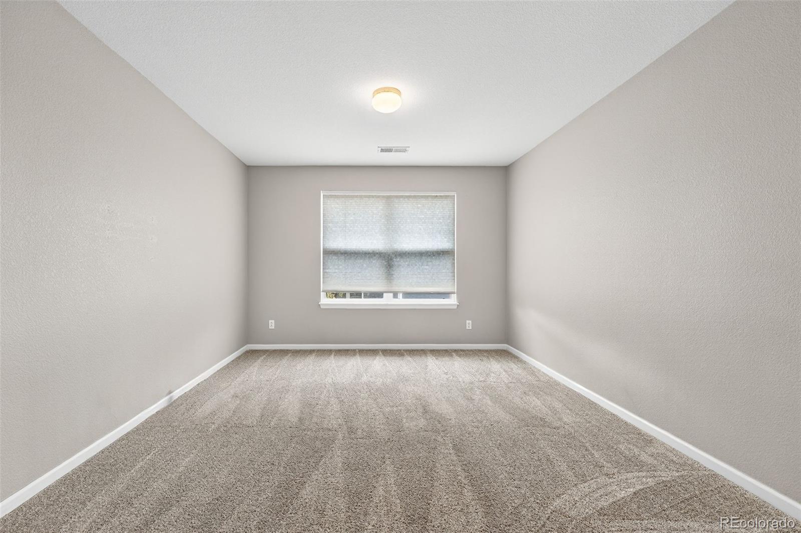 15193 St Paul Street