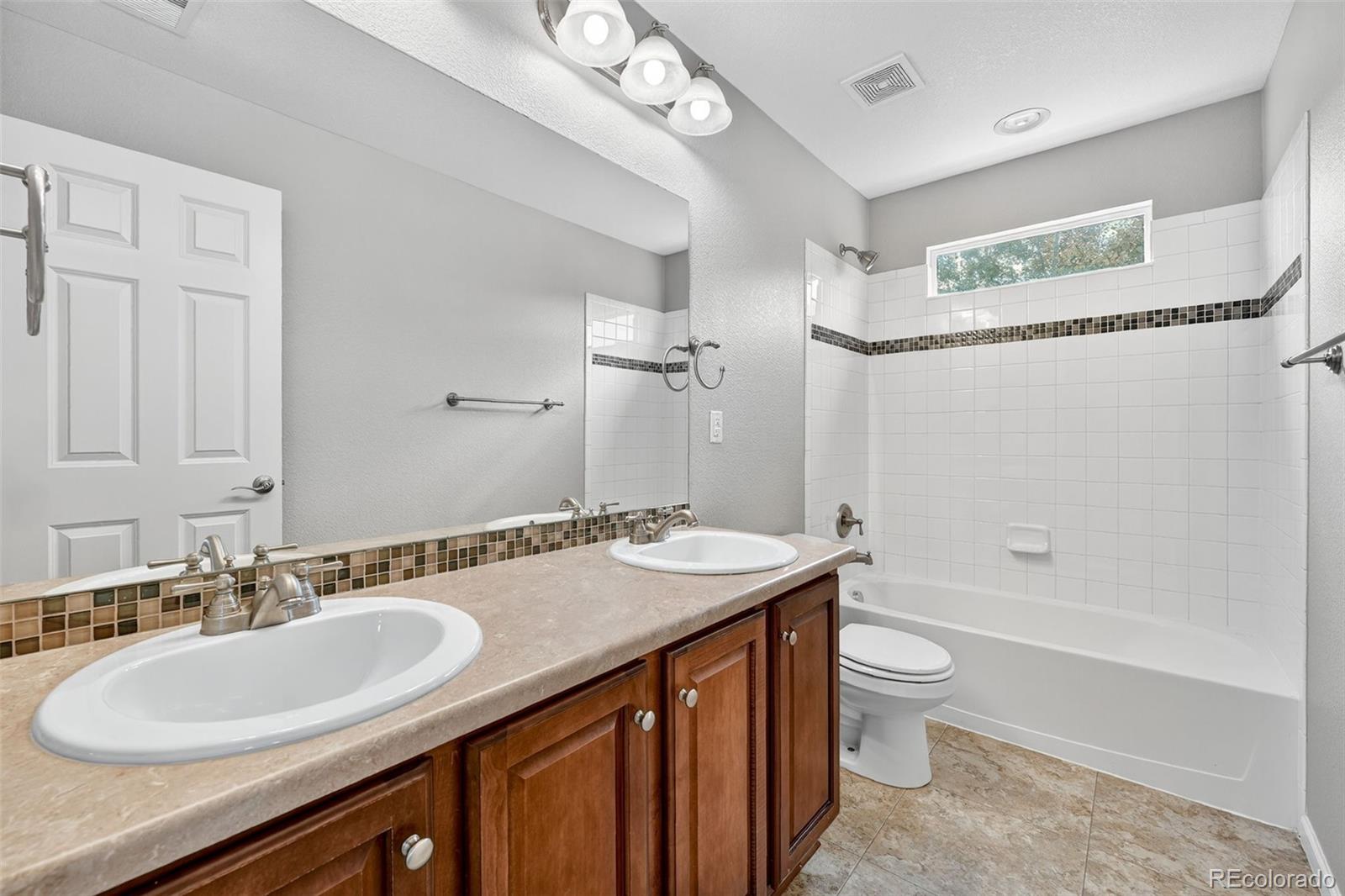 15193 St Paul Street