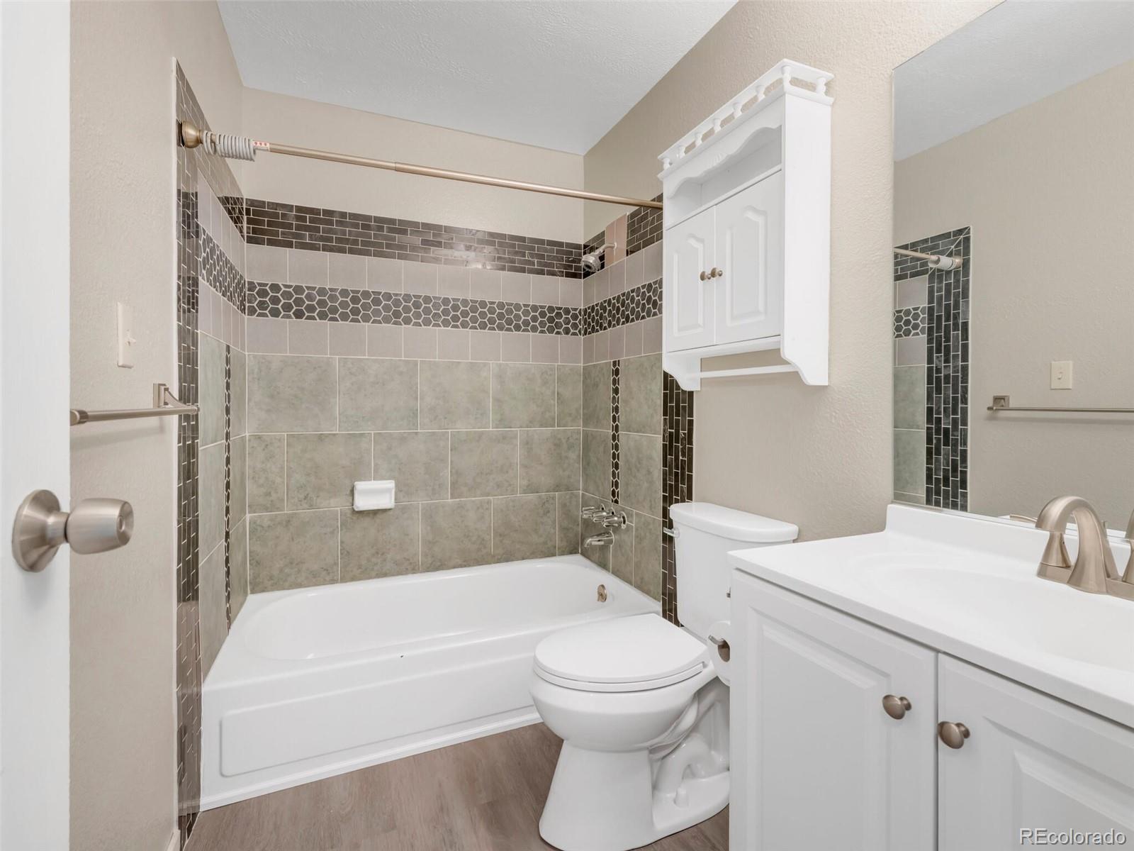 10211 Ura Lane Unit: 7-305