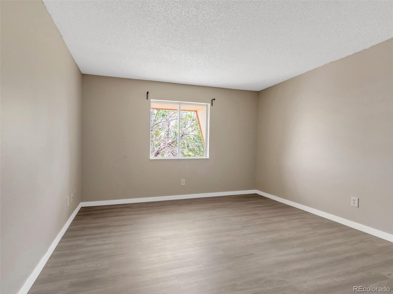 10211 Ura Lane Unit: 7-305