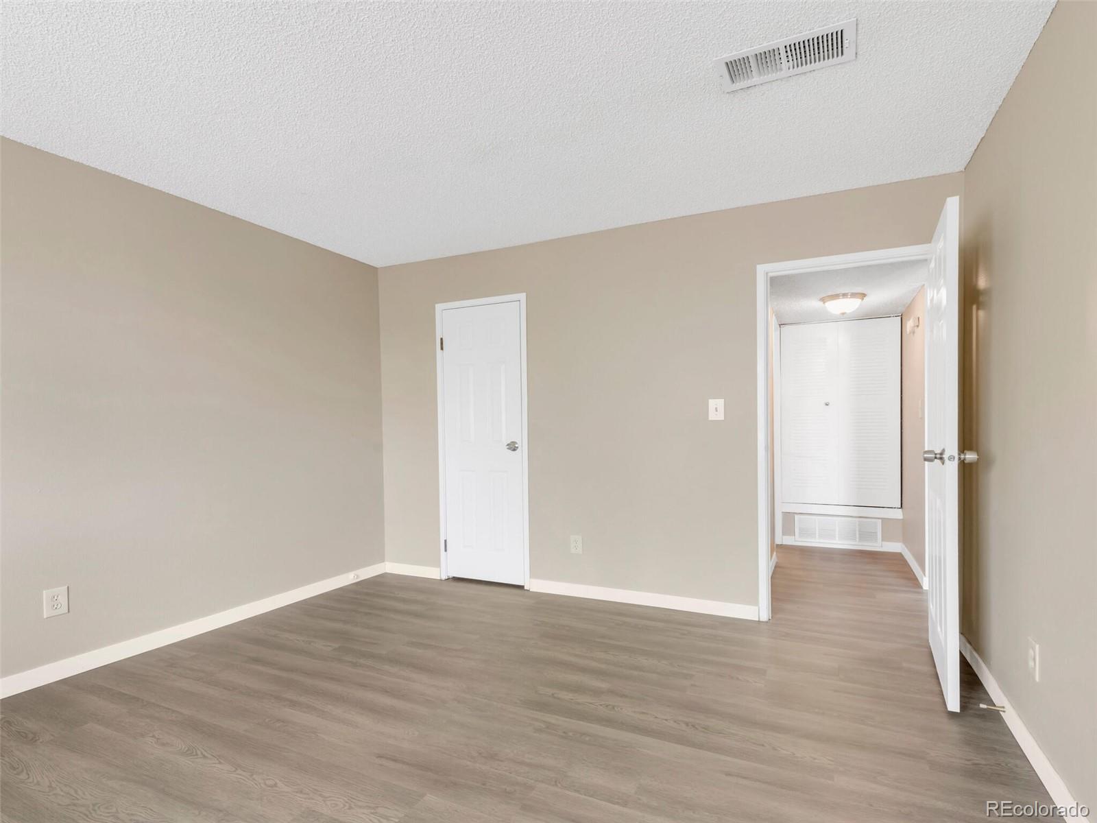 10211 Ura Lane Unit: 7-305
