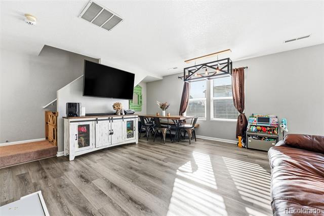 733 Canyon Lane