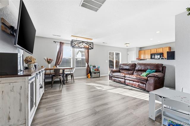733 Canyon Lane