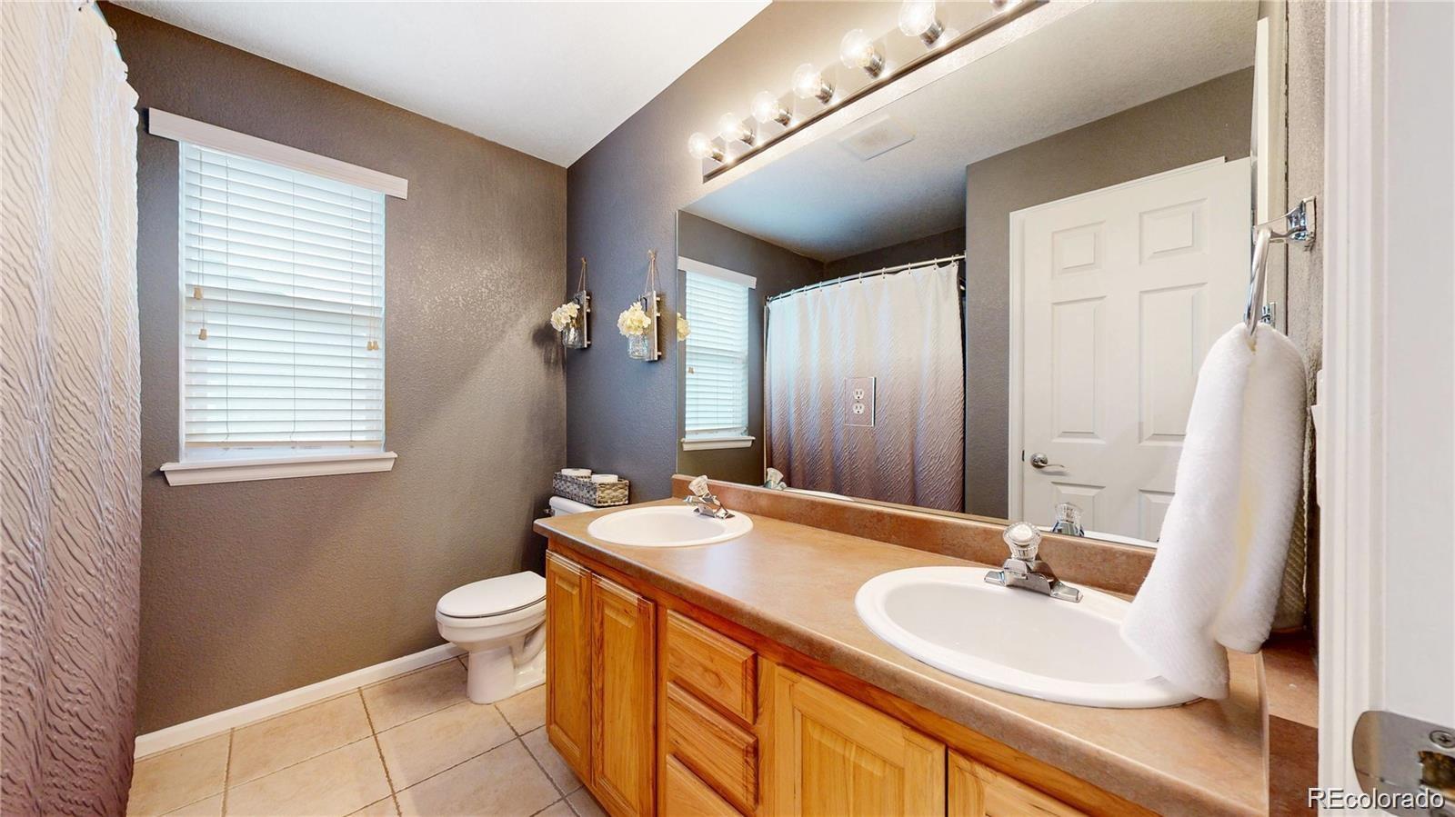 2603 E 146th Place