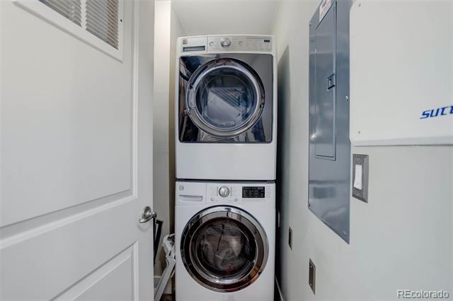3040 Zuni Street Unit: F