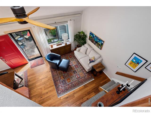 353 S Taft Court Unit: 1