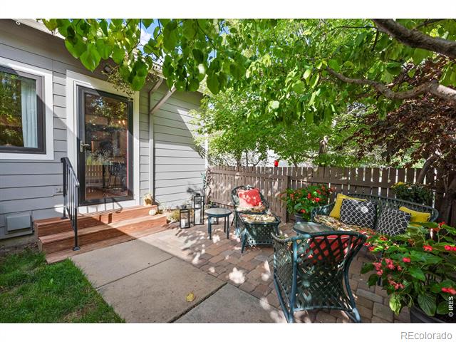 353 S Taft Court Unit: 1