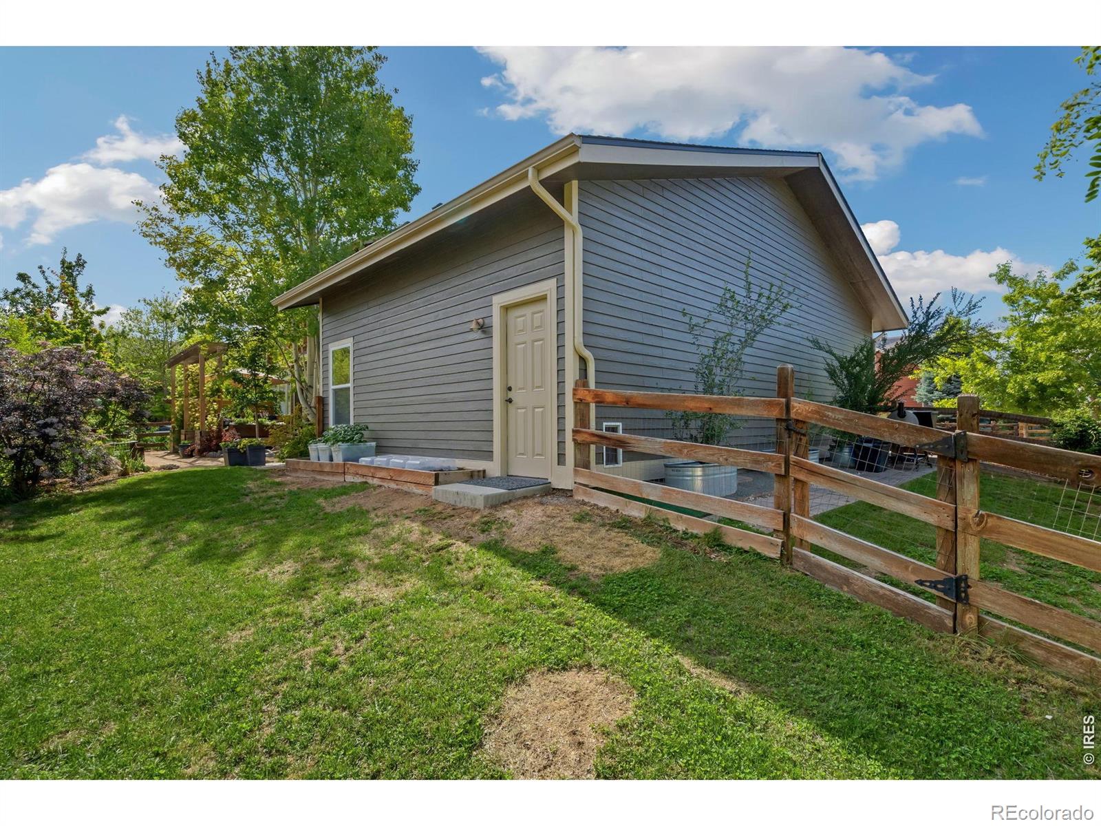 2102 Kerry Hill Drive