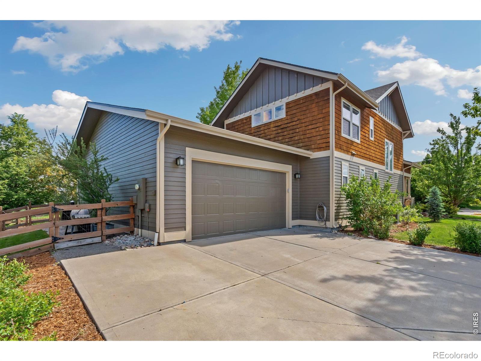 2102 Kerry Hill Drive